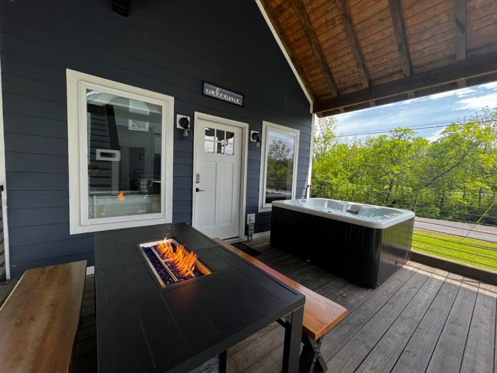 דירות פיג'ן פורג' Modern Smoky Mountain Tiny House מראה חיצוני תמונה